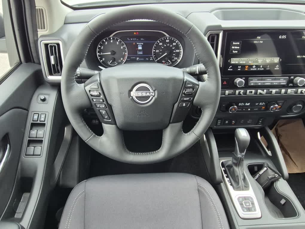 2026 Nissan Frontier SV - Glacier White exterior view 8