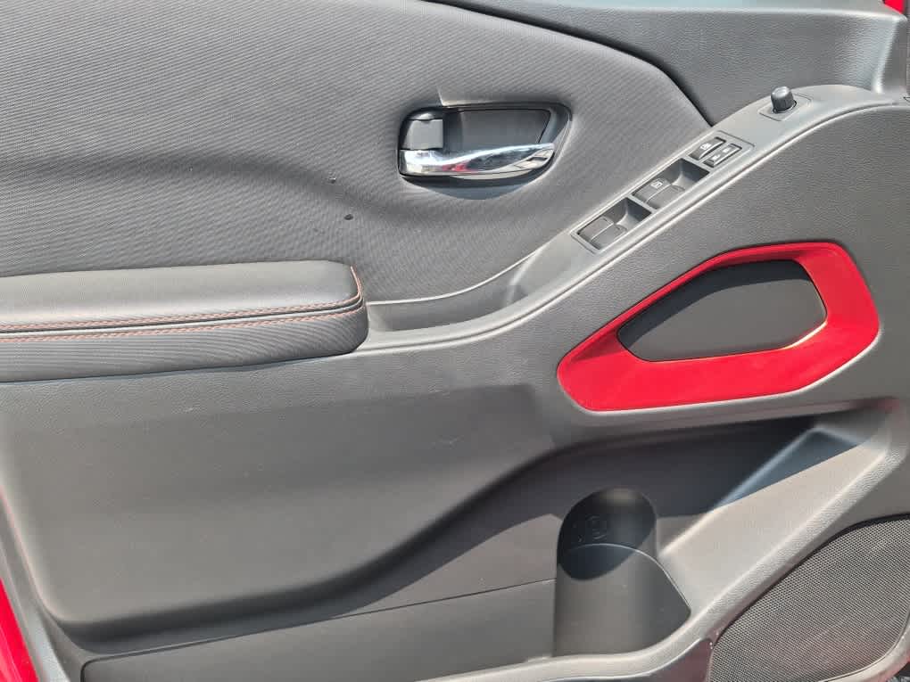 2023 Nissan Frontier PRO-4X - Red Alert exterior view 9
