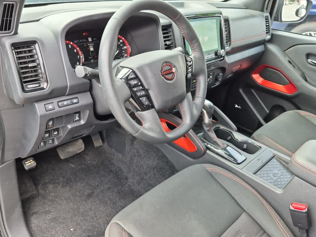 2023 Nissan Frontier PRO-4X - Super Black exterior view 11