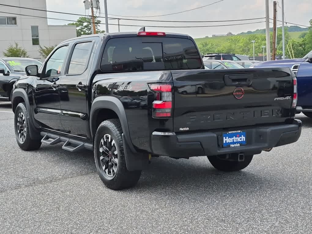 2023 Nissan Frontier PRO-4X - Super Black exterior view 4
