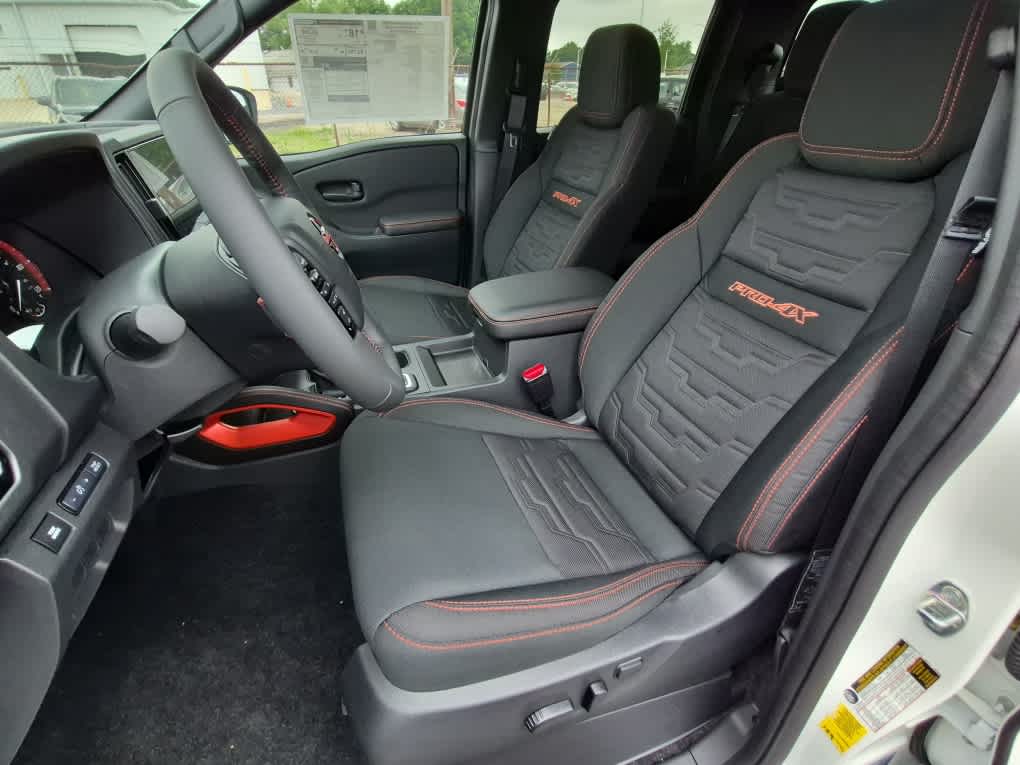 2026 Nissan Frontier PRO-4X - Glacier White exterior view 10