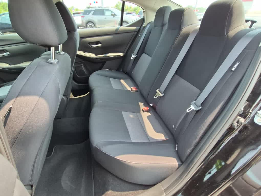 2023 Nissan Sentra SV - Super Black exterior view 7