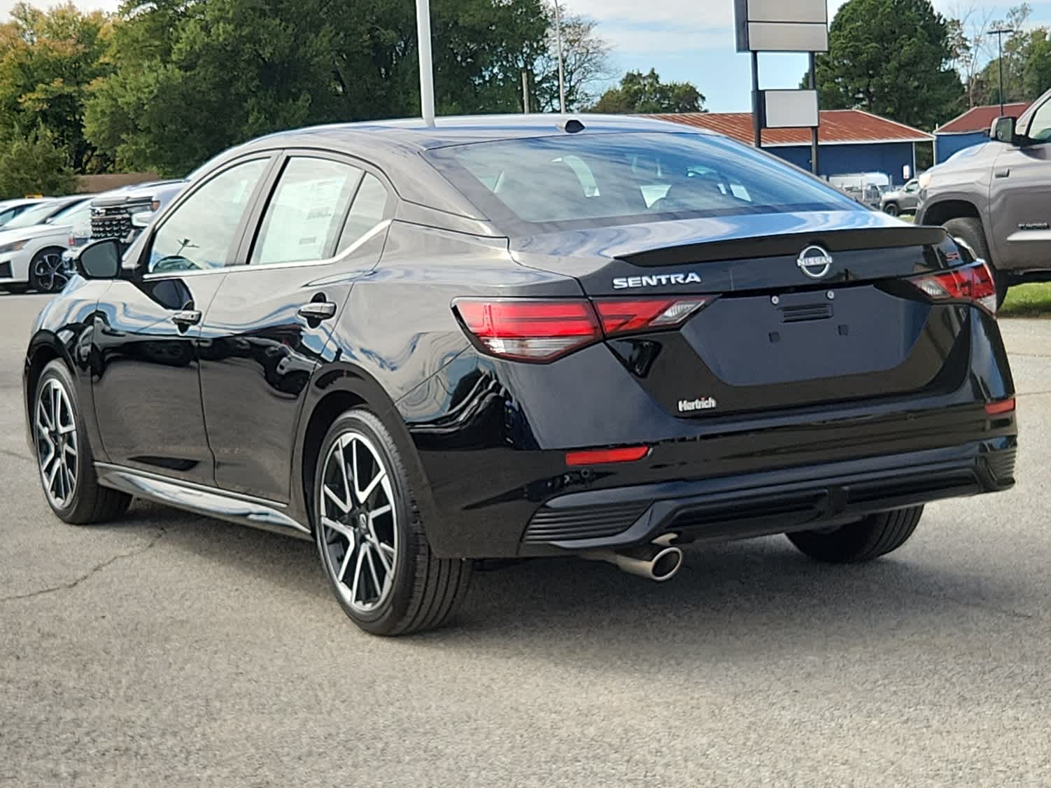 2025 Nissan Sentra SR - Super Black exterior view 4