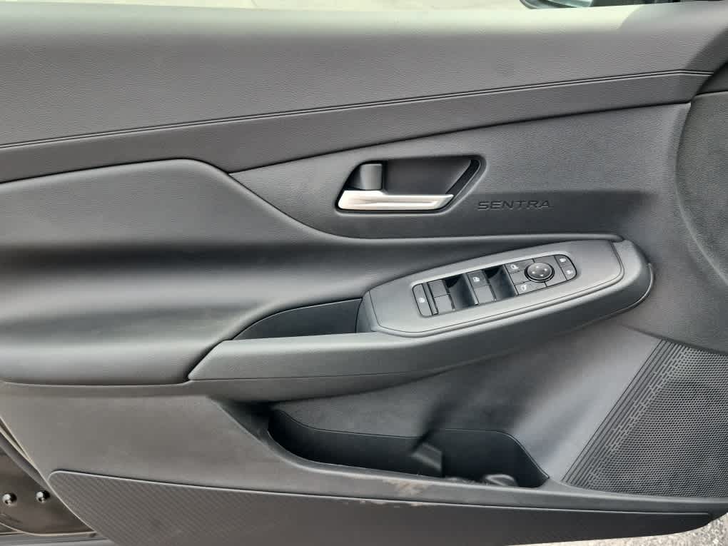 2026 Nissan Sentra SV - Super Black exterior view 9