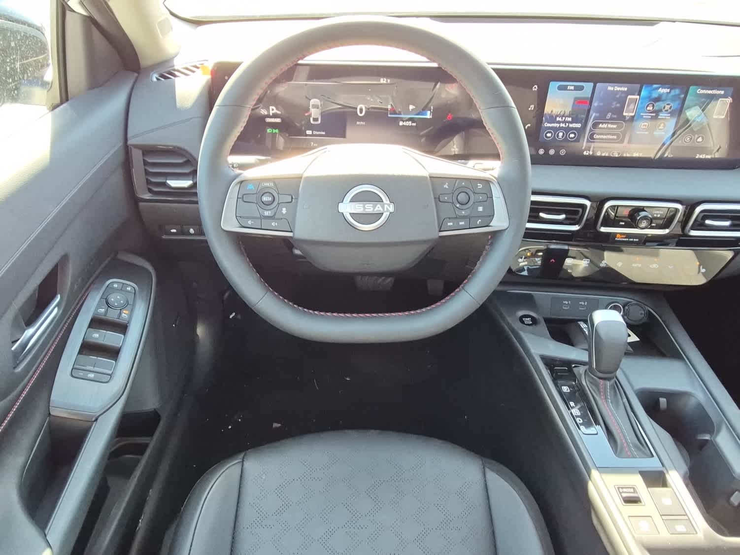 2026 Nissan Sentra SR - Aspen White Tricoat/Super Black exterior view 8
