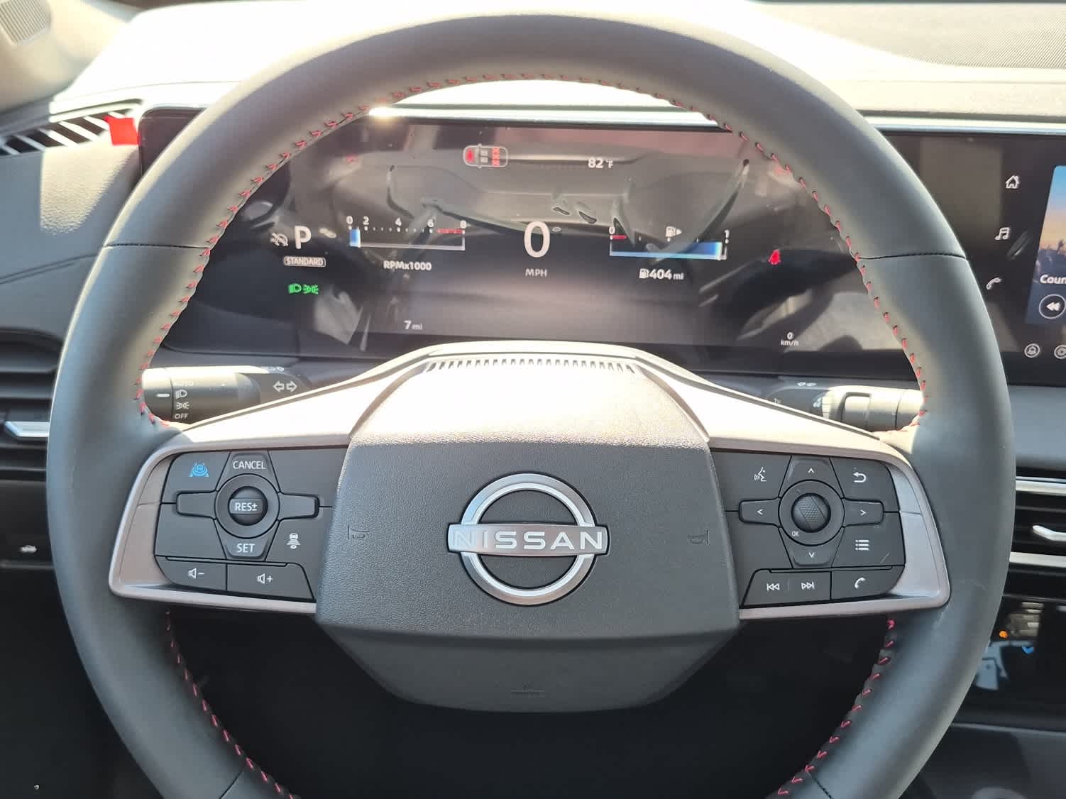 2026 Nissan Sentra SR - Aspen White Tricoat/Super Black exterior view 16