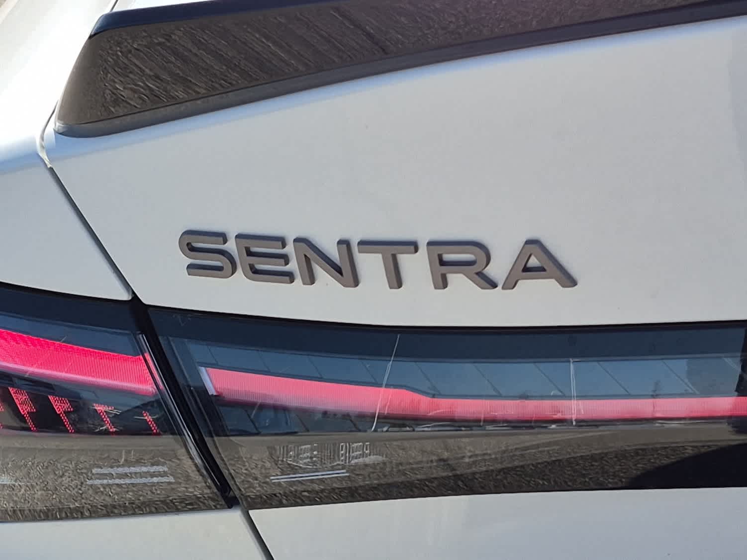2026 Nissan Sentra SR - Aspen White Tricoat/Super Black exterior view 19