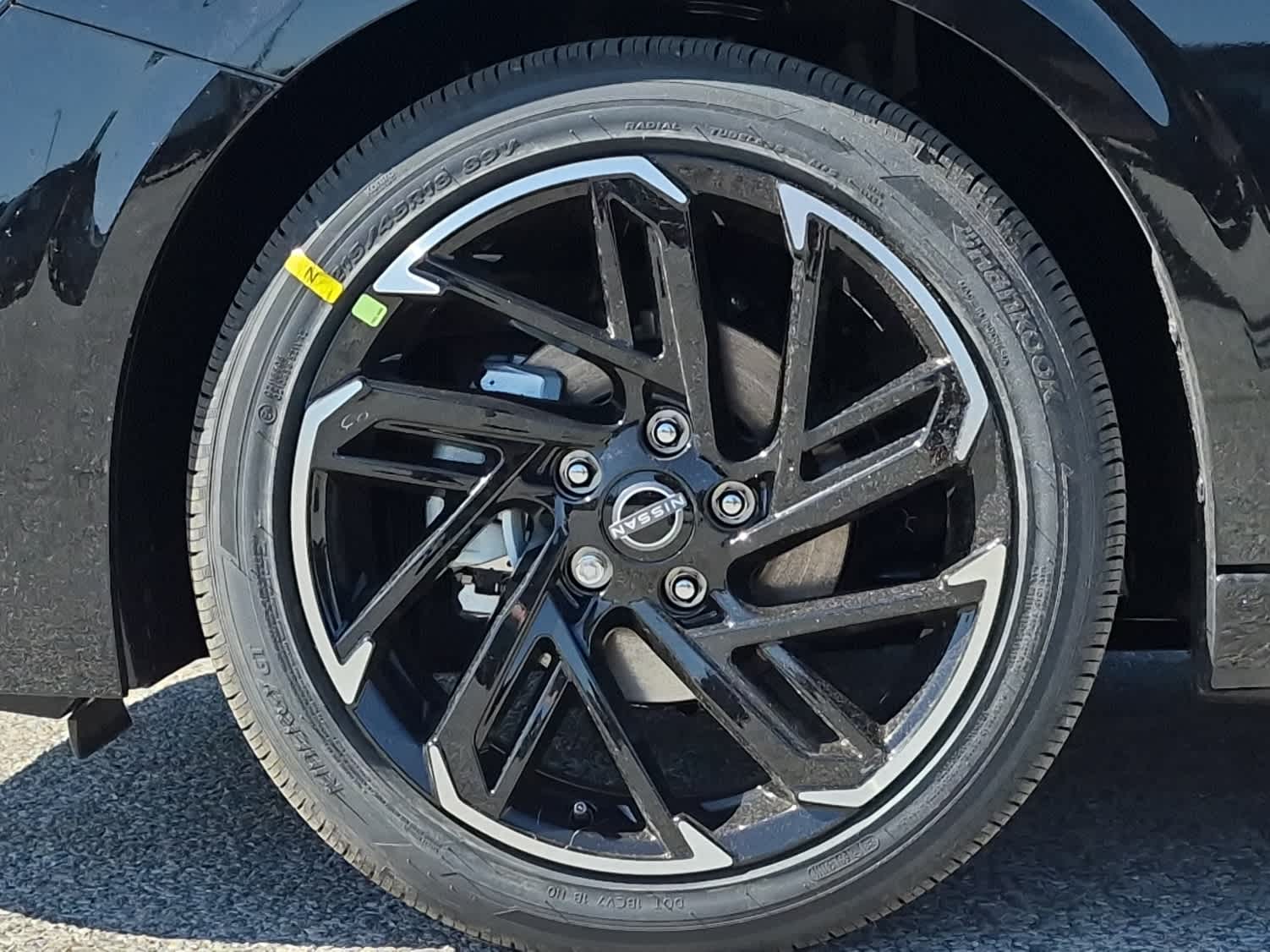 2026 Nissan Sentra SR - Super Black exterior view 6
