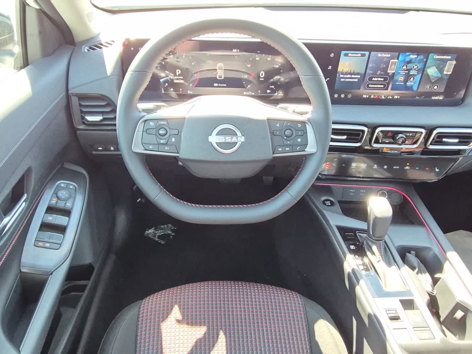 2026 Nissan Sentra SR - Aspen White Tricoat/Super Black exterior view 8