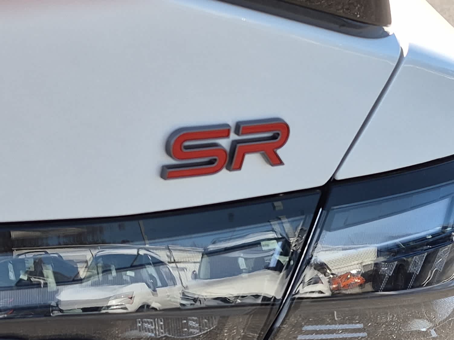 2026 Nissan Sentra SR - Aspen White Tricoat/Super Black exterior view 18