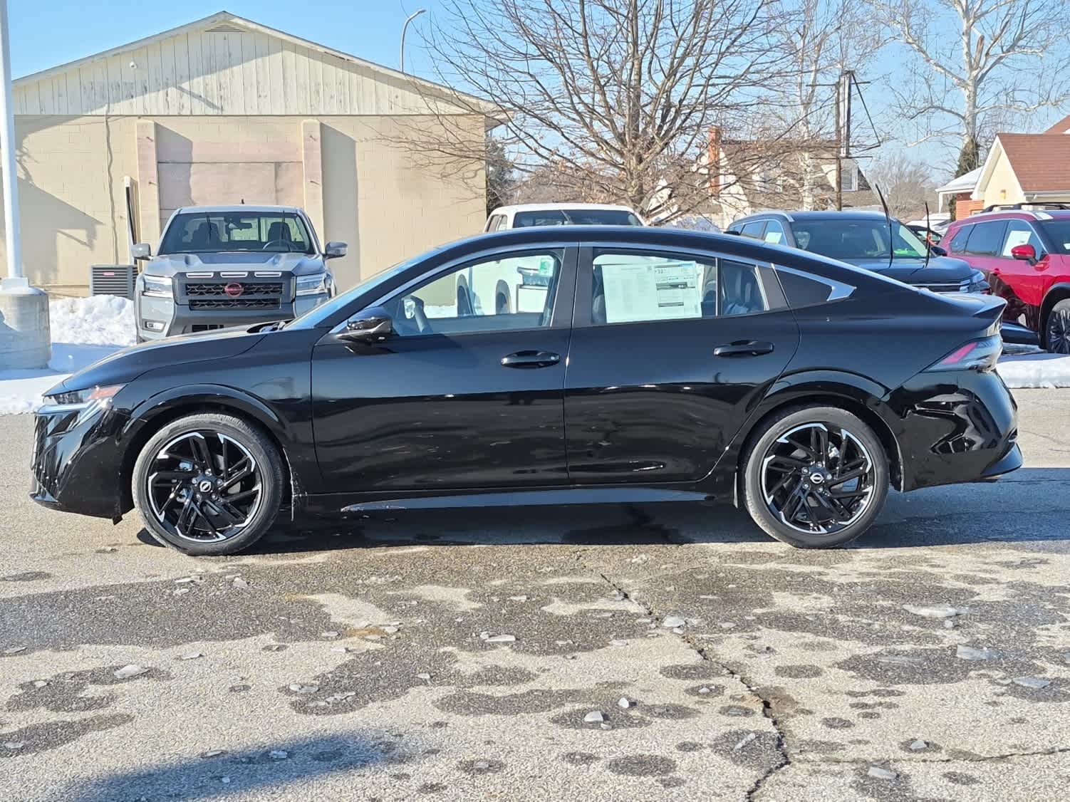 2026 Nissan Sentra SR - Super Black exterior view 5