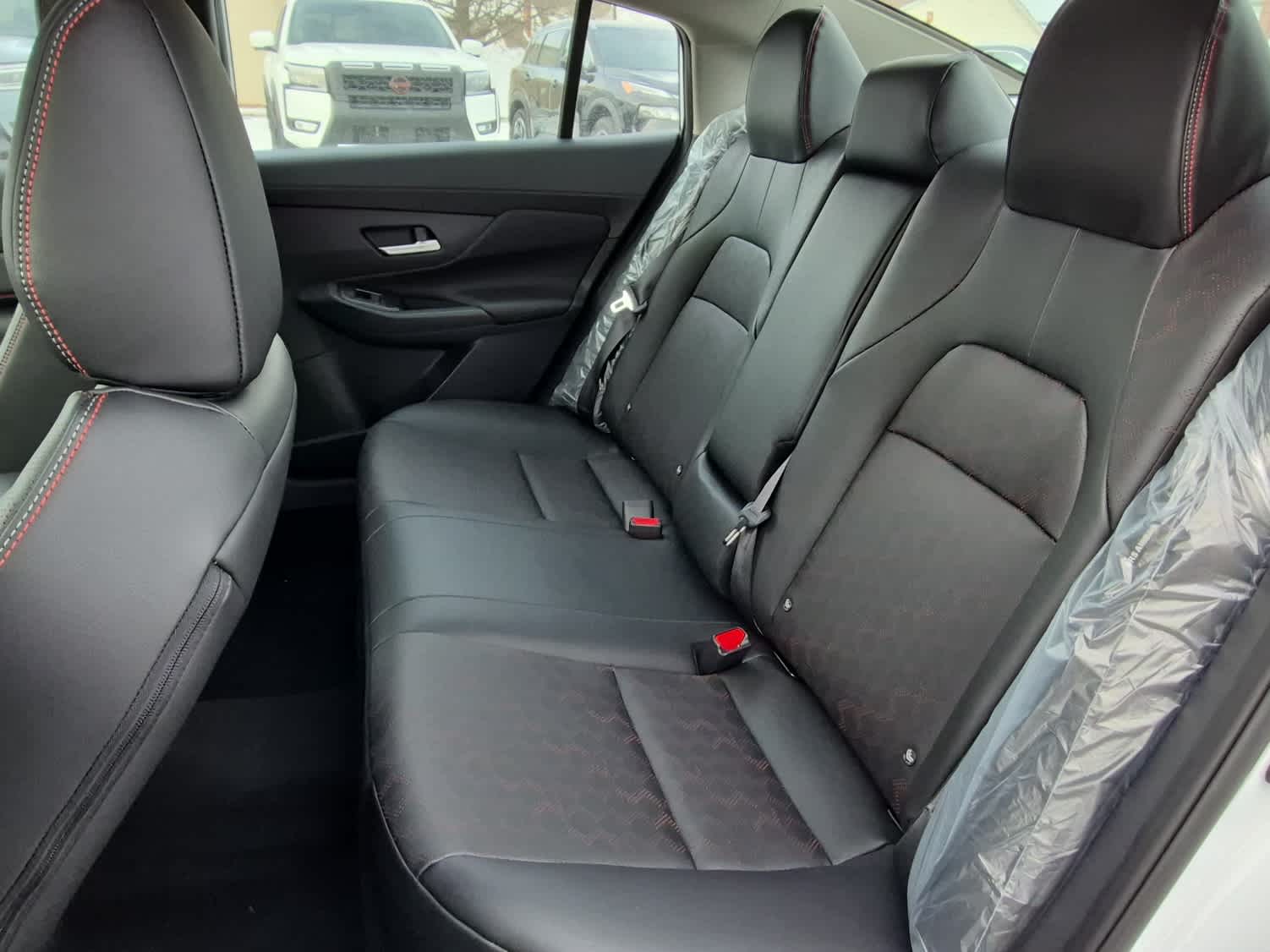 2026 Nissan Sentra SR - Aspen White Tricoat/Super Black exterior view 7