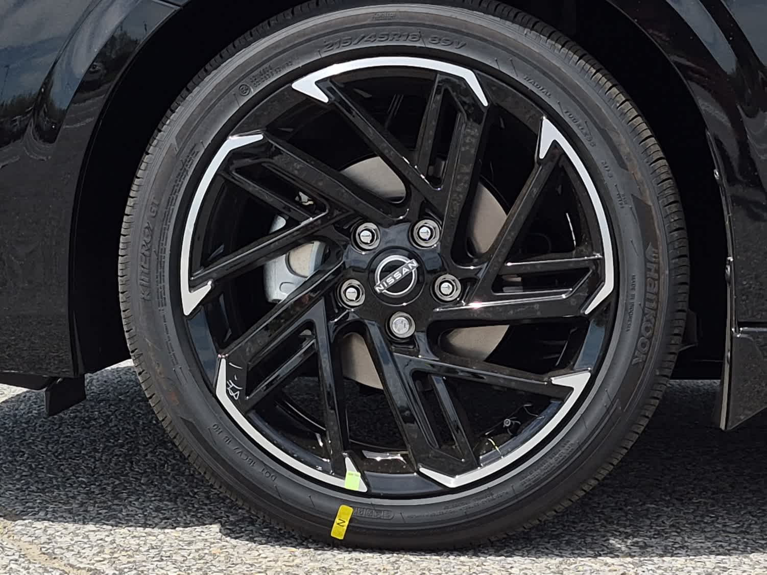 2026 Nissan Sentra SR - Super Black exterior view 6