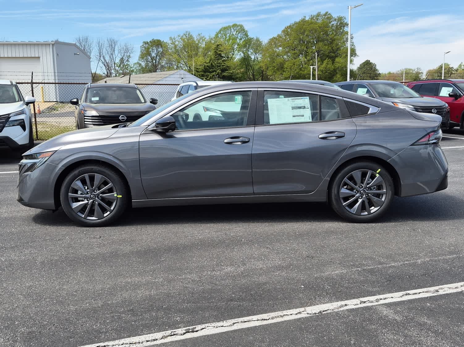 2026 Nissan Sentra SL - Gun Metallic exterior view 5