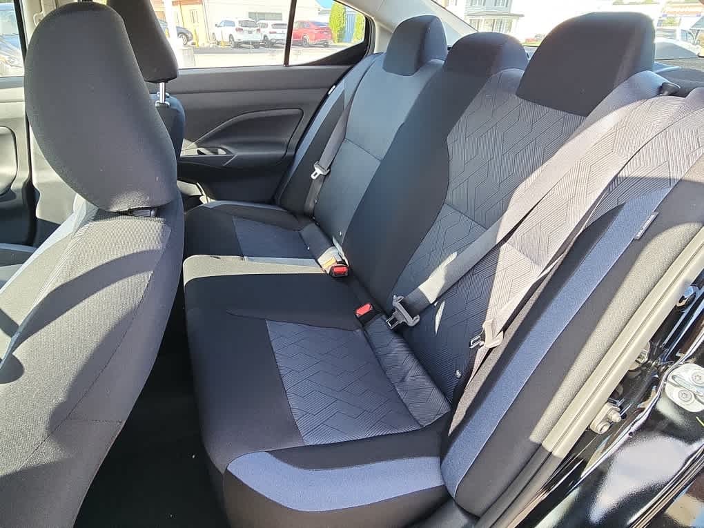 2025 Nissan Versa SV - Super Black exterior view 7