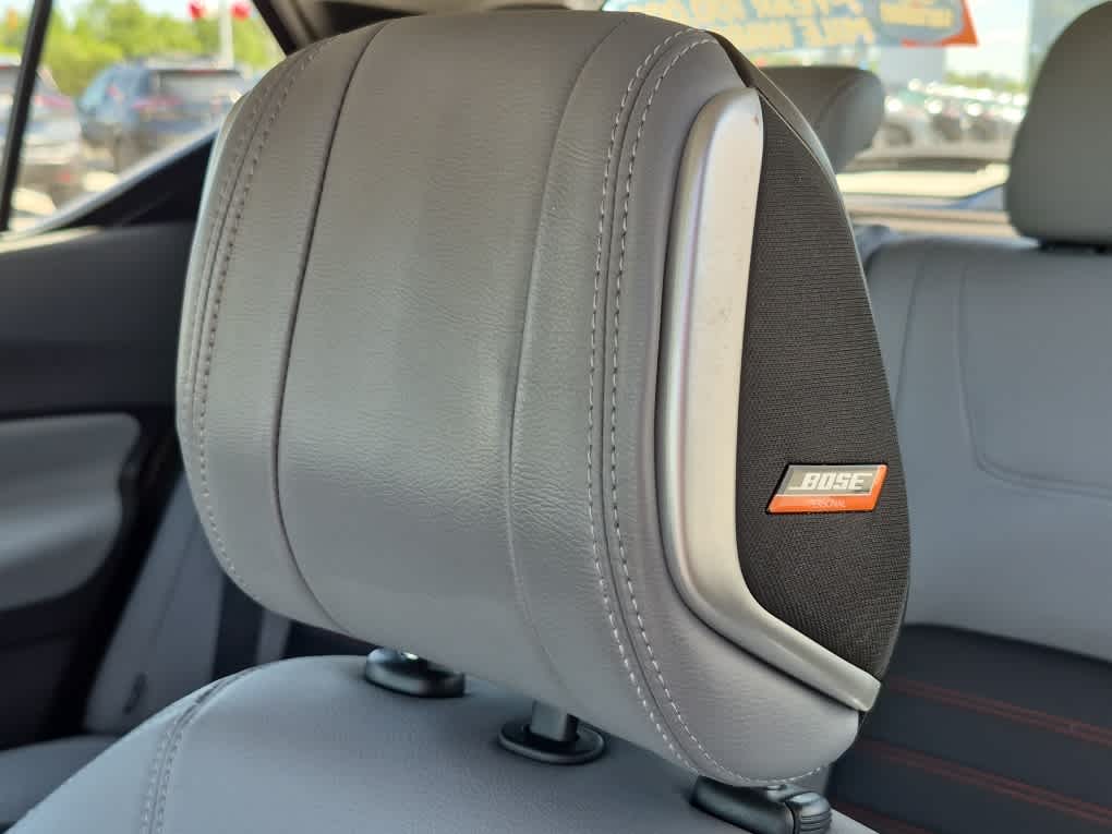2023 Nissan Kicks SR - Aspen White Tricoat/Super Black exterior view 12