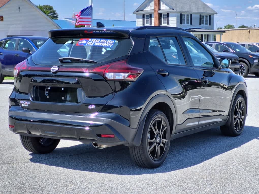 2023 Nissan Kicks SR - Super Black exterior view 3