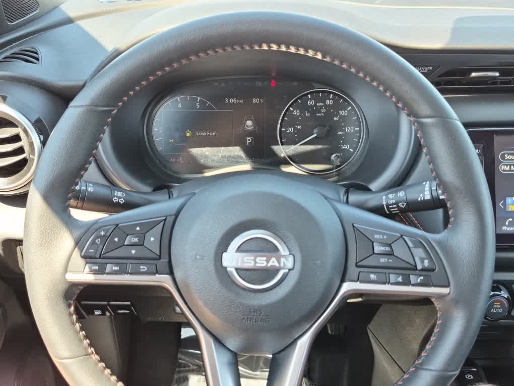 2023 Nissan Kicks SR - Super Black exterior view 15