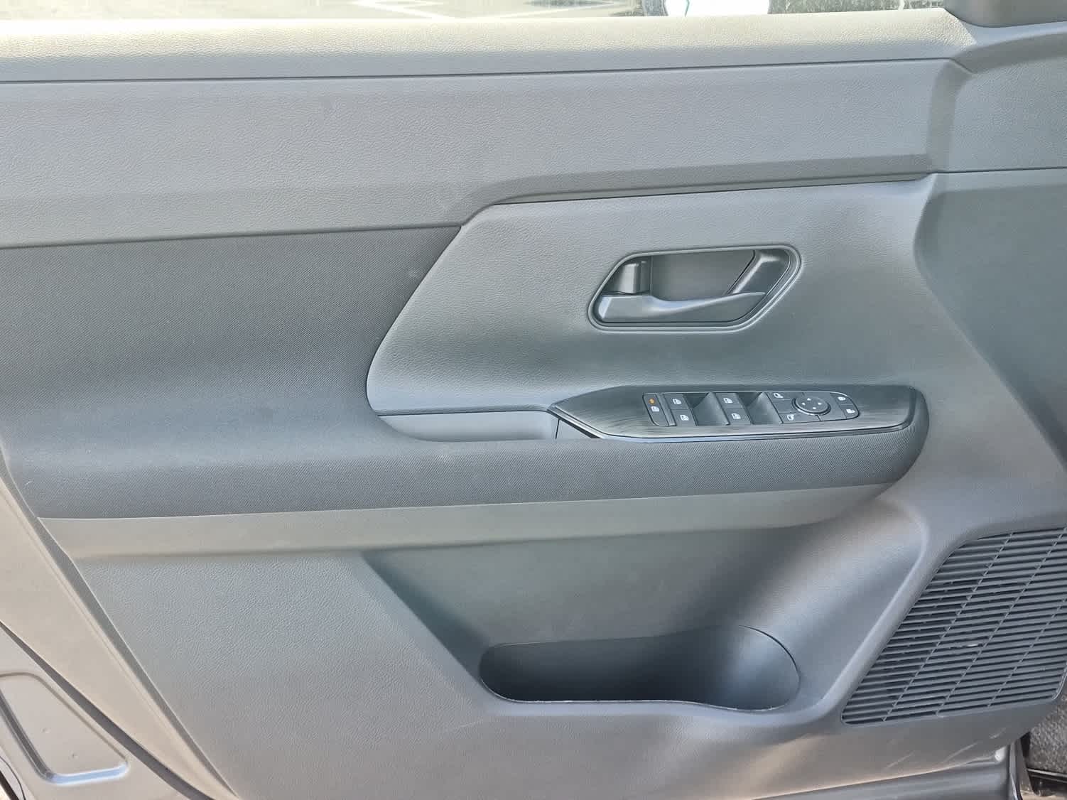 2026 Nissan Kicks S - Gun Metallic exterior view 9
