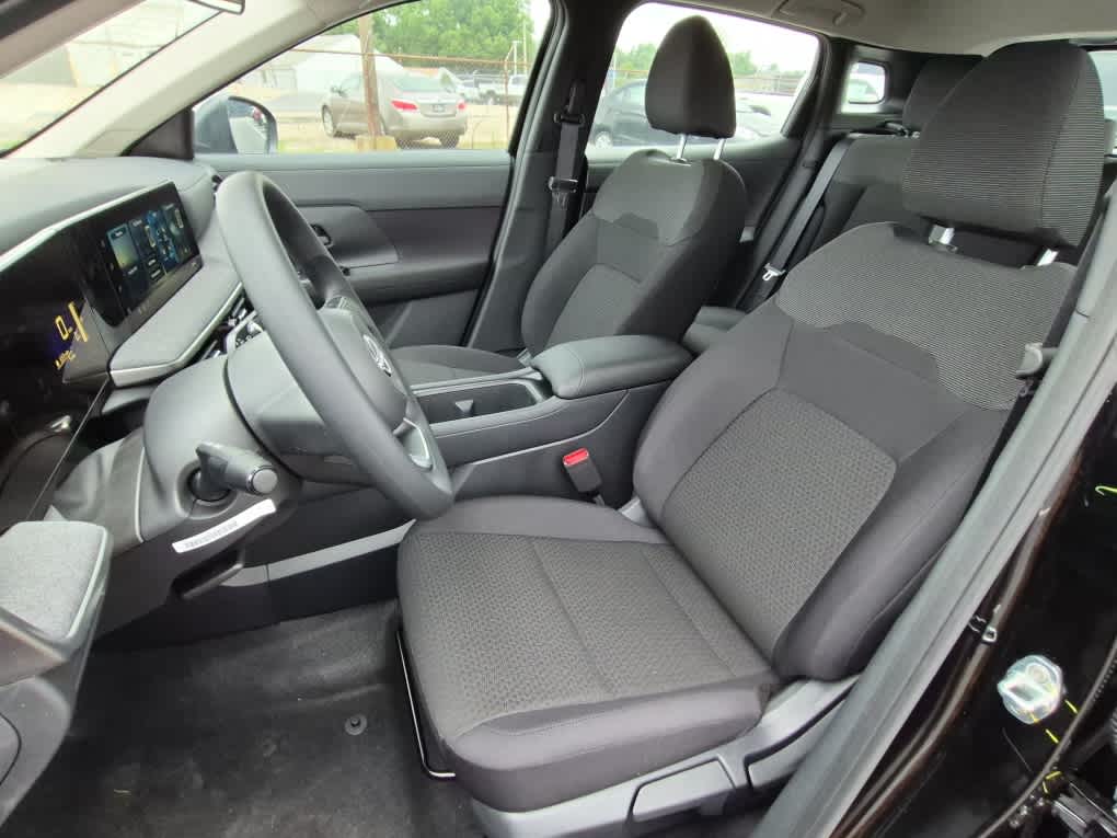 2026 Nissan Kicks S - Super Black exterior view 10
