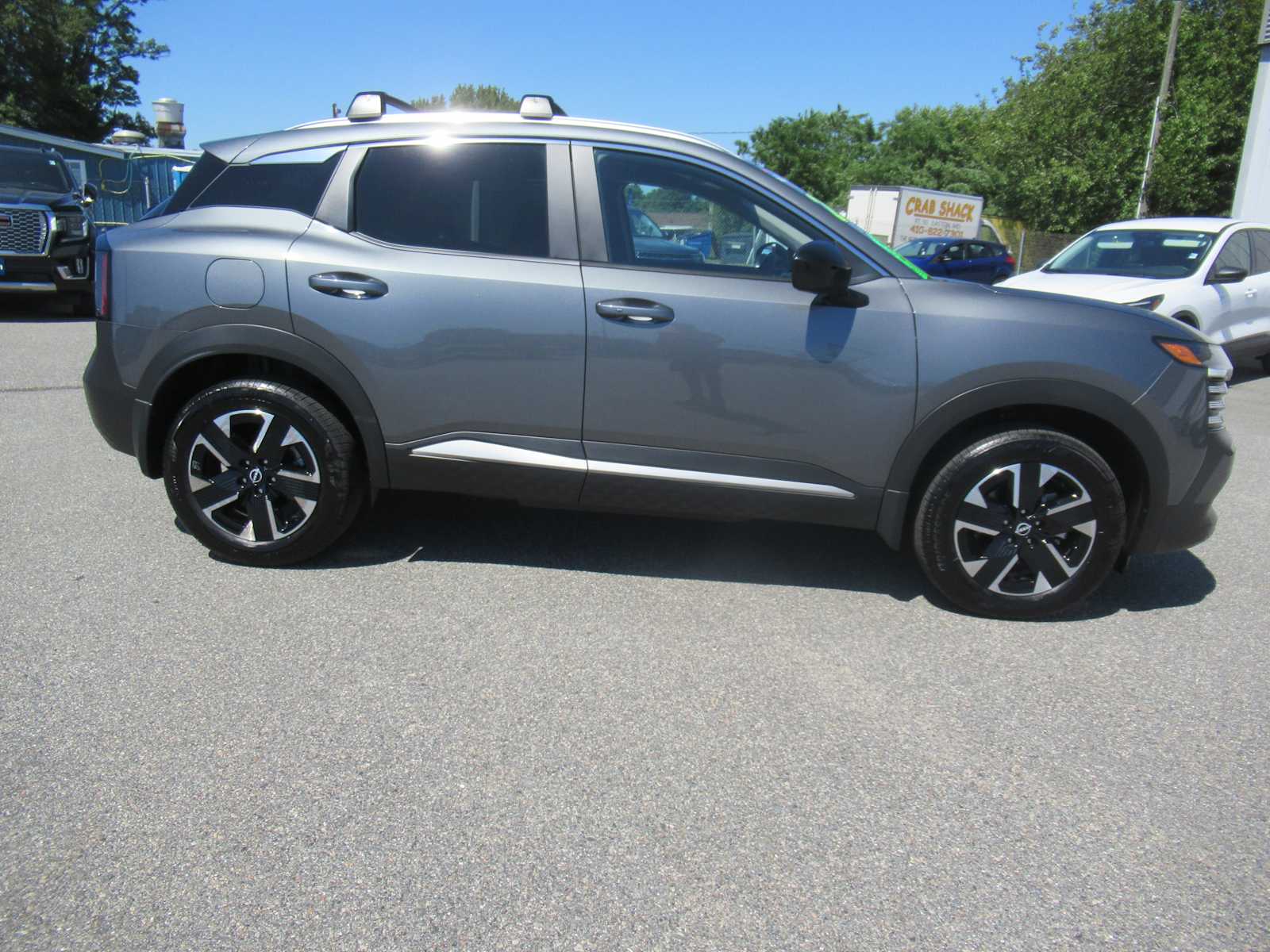 2026 Nissan Kicks SV - Gun Metallic exterior view 4