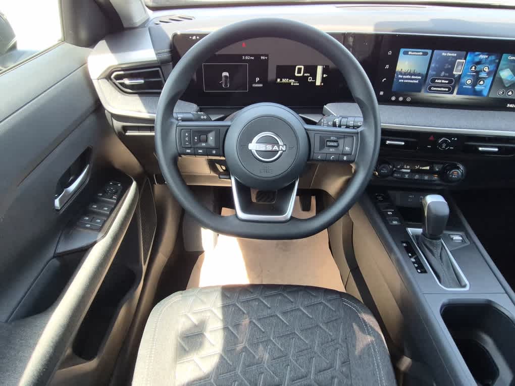 2026 Nissan Kicks SV - Super Black exterior view 8