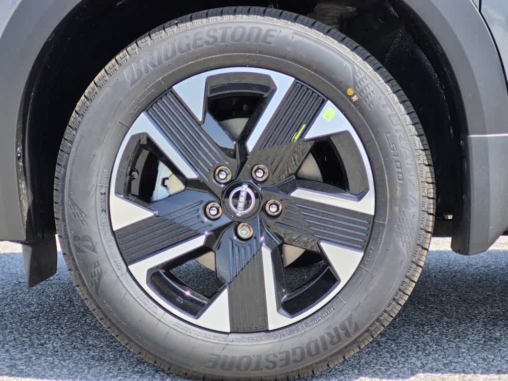 2026 Nissan Kicks SV - Gun Metallic exterior view 6