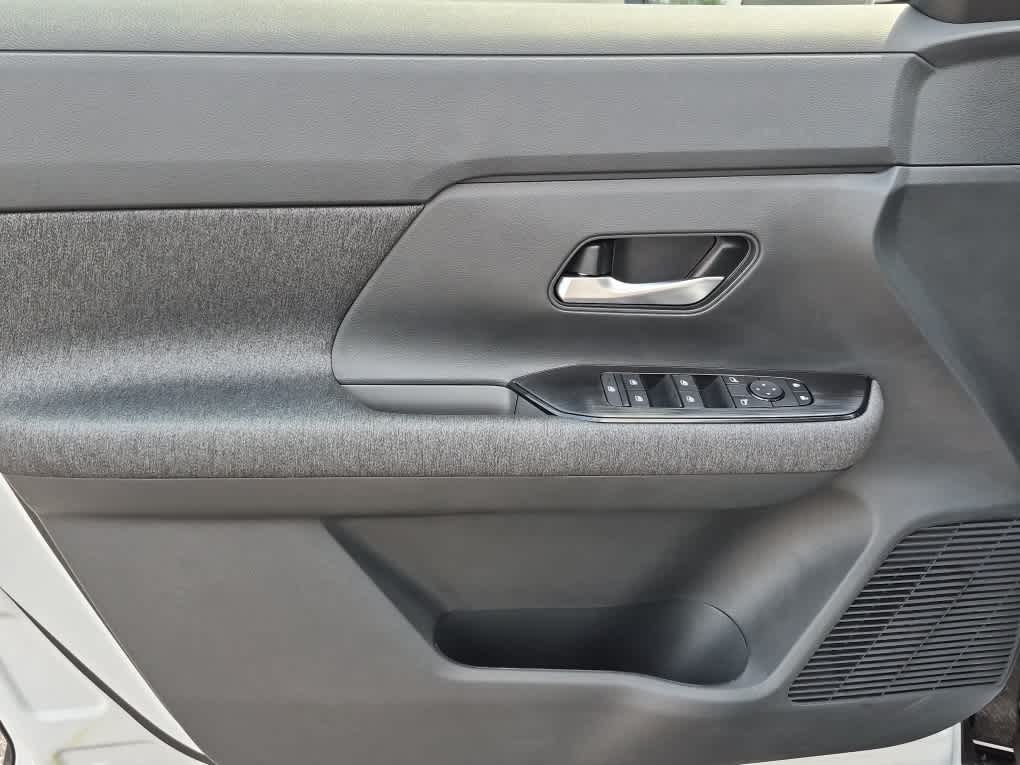 2026 Nissan Kicks SV - Fresh Powder exterior view 9