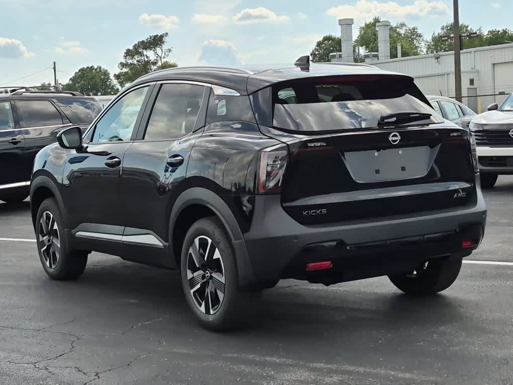 2026 Nissan Kicks SV - Super Black exterior view 4