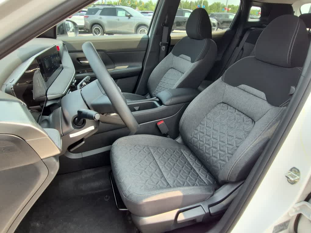 2026 Nissan Kicks SV - Fresh Powder exterior view 10