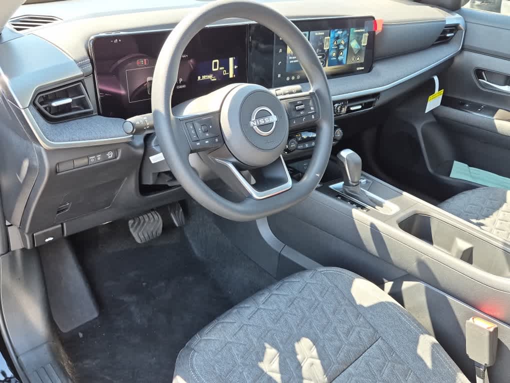 2026 Nissan Kicks SV - Super Black exterior view 11