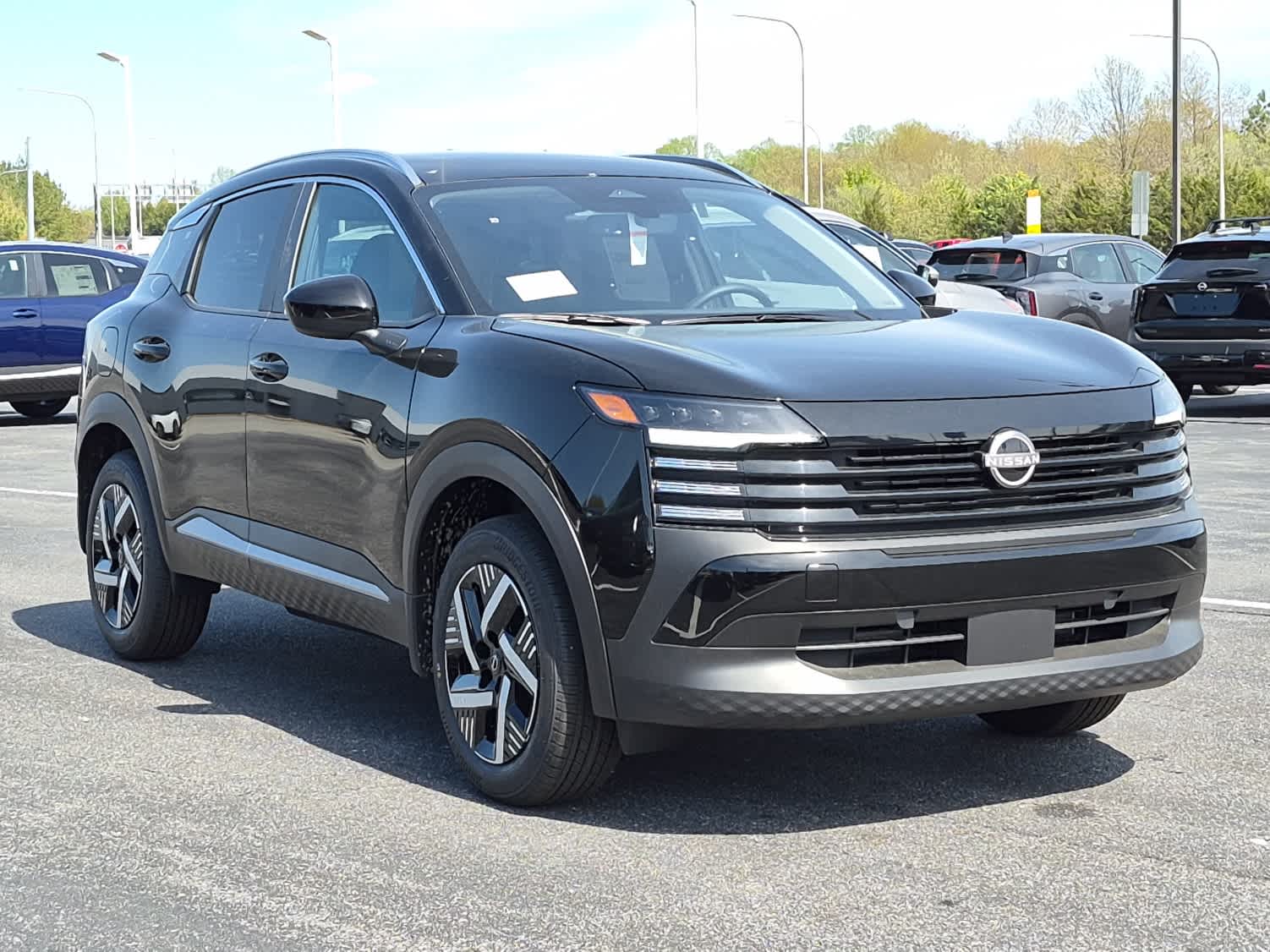 2026 Nissan Kicks SV - Super Black exterior view 2