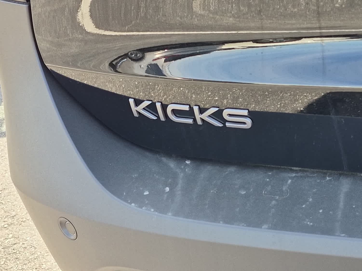 2026 Nissan Kicks SV - Super Black exterior view 19