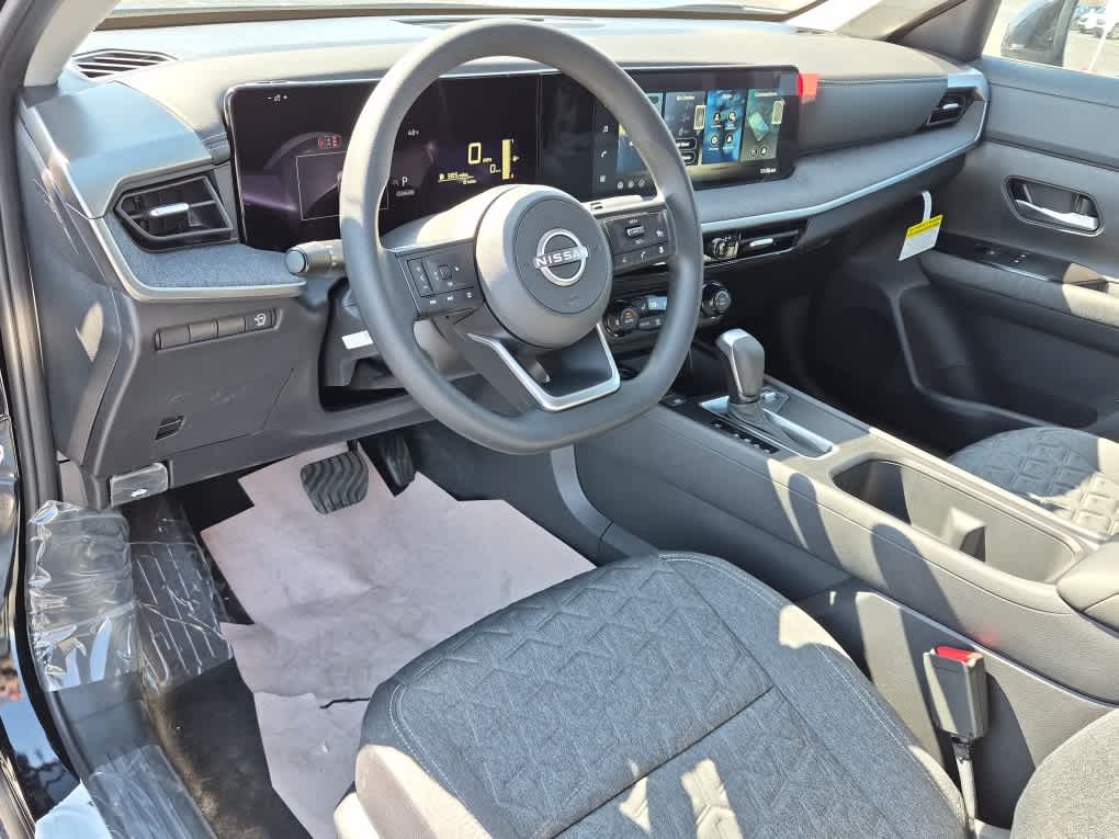 2026 Nissan Kicks SV - Super Black exterior view 11