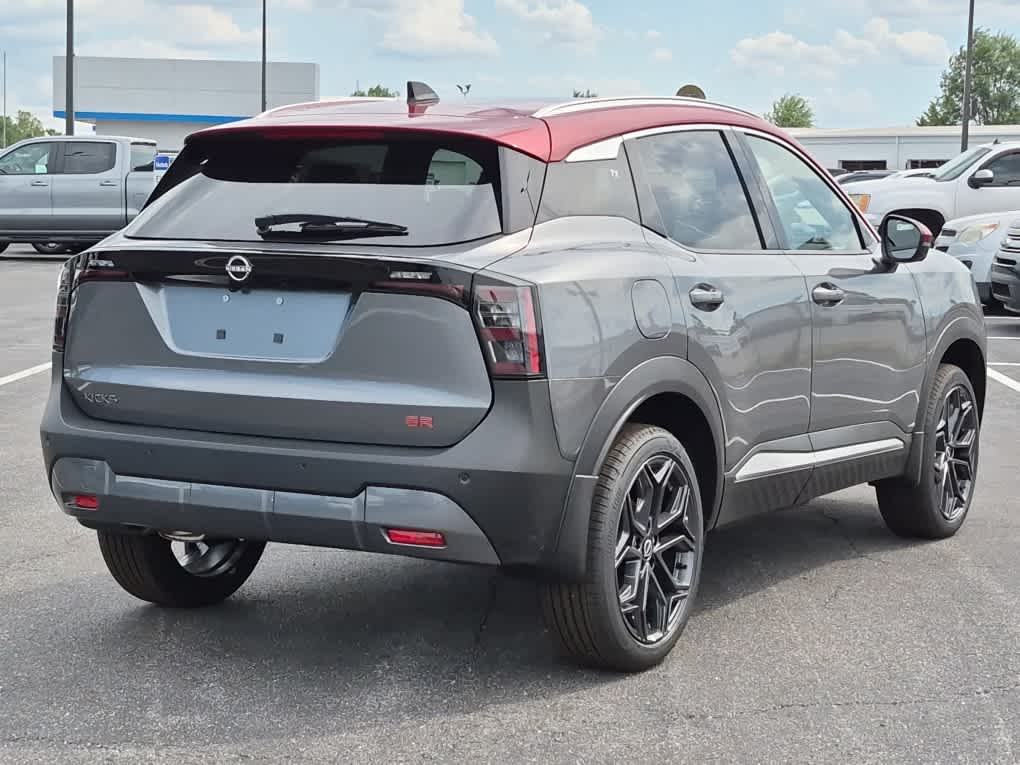 2026 Nissan Kicks SR - Gun Metallic/Scarlet Ember Tintcoat exterior view 3