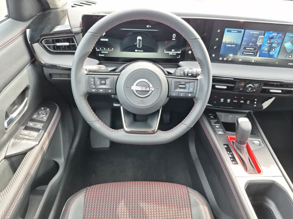 2026 Nissan Kicks SR - Gun Metallic/Scarlet Ember Tintcoat exterior view 8