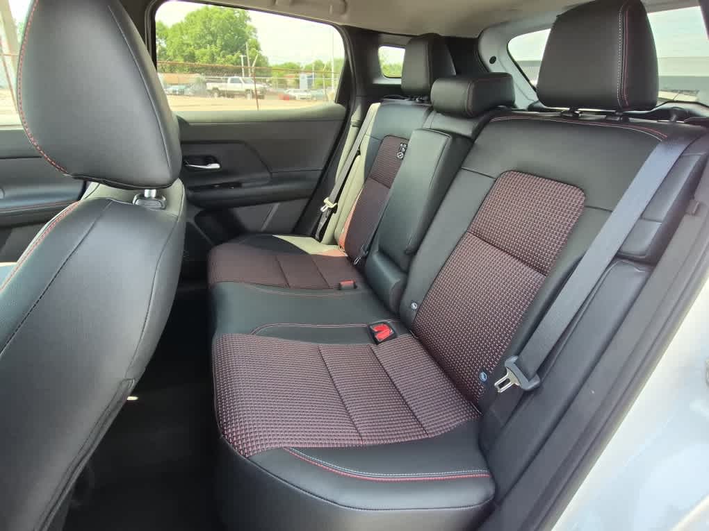 2026 Nissan Kicks SR - Aspen White Tricoat/Super Black exterior view 7