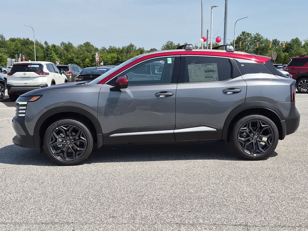 2026 Nissan Kicks SR - Gun Metallic/Scarlet Ember Tintcoat exterior view 5
