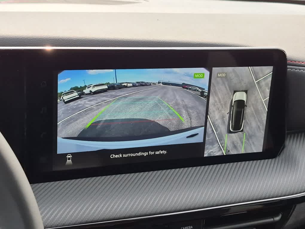 2026 Nissan Kicks SR - Aspen White Tricoat exterior view 14
