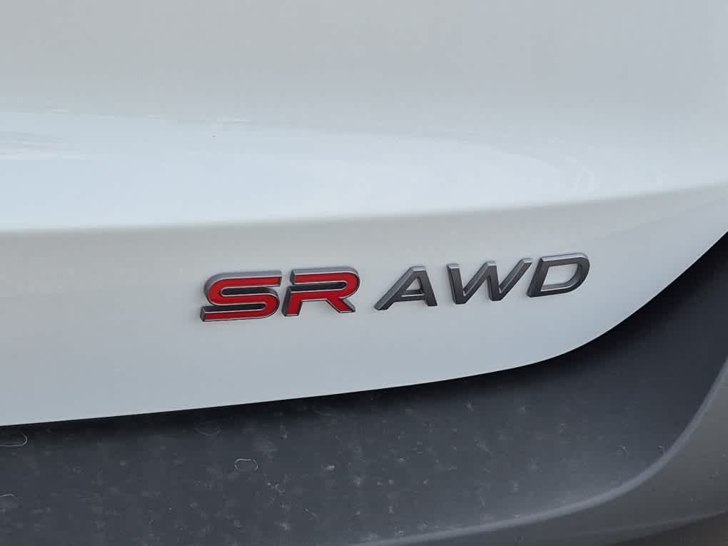 2026 Nissan Kicks SR - Aspen White Tricoat exterior view 18