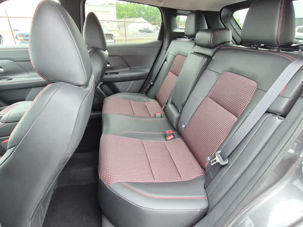 2026 Nissan Kicks SR - Gun Metallic exterior view 7