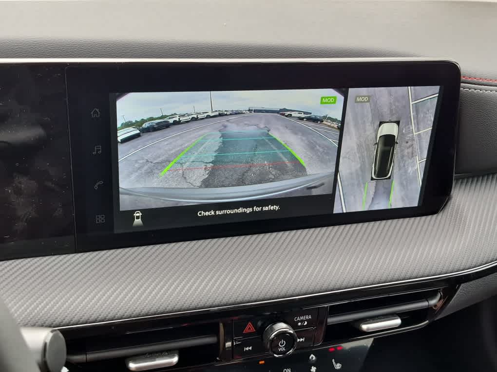 2026 Nissan Kicks SR - Gun Metallic exterior view 14