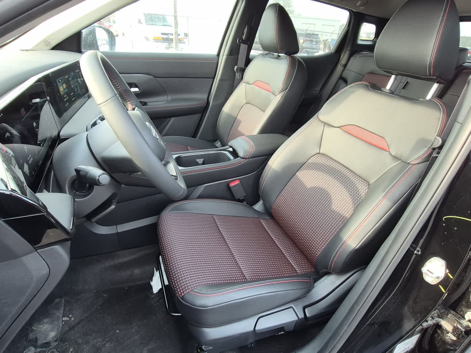 2026 Nissan Kicks SR - Super Black exterior view 10