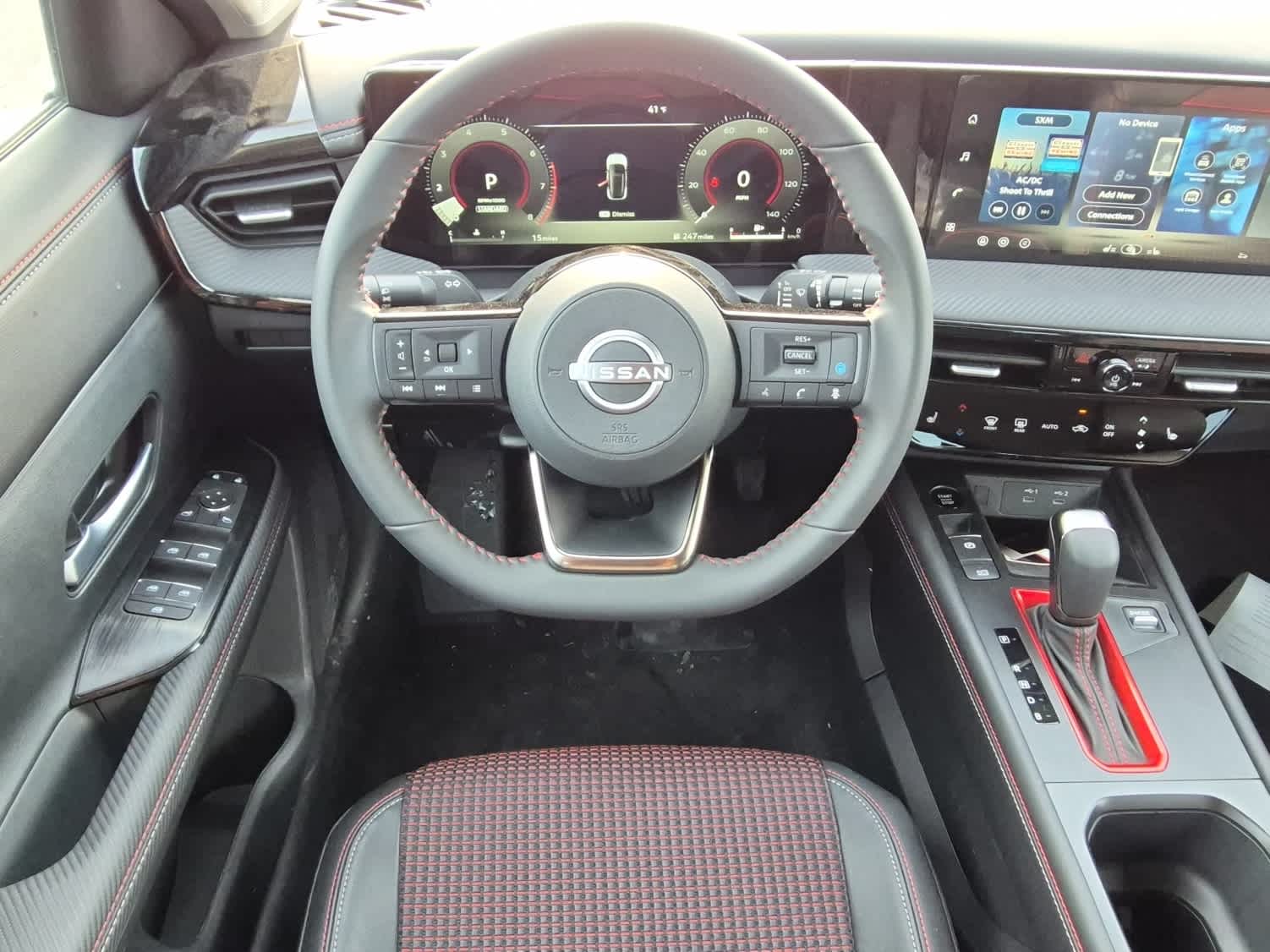 2026 Nissan Kicks SR - Super Black exterior view 8