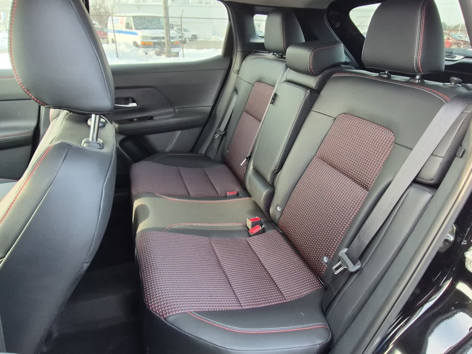 2026 Nissan Kicks SR - Super Black exterior view 7