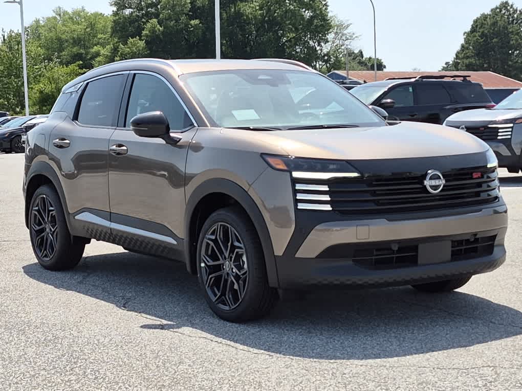 2026 Nissan Kicks SR - Canyon Bronze Metallic exterior view 2