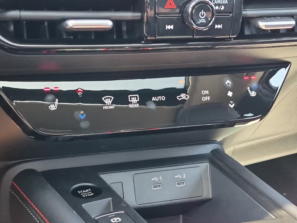 2026 Nissan Kicks SR - Canyon Bronze Metallic exterior view 16