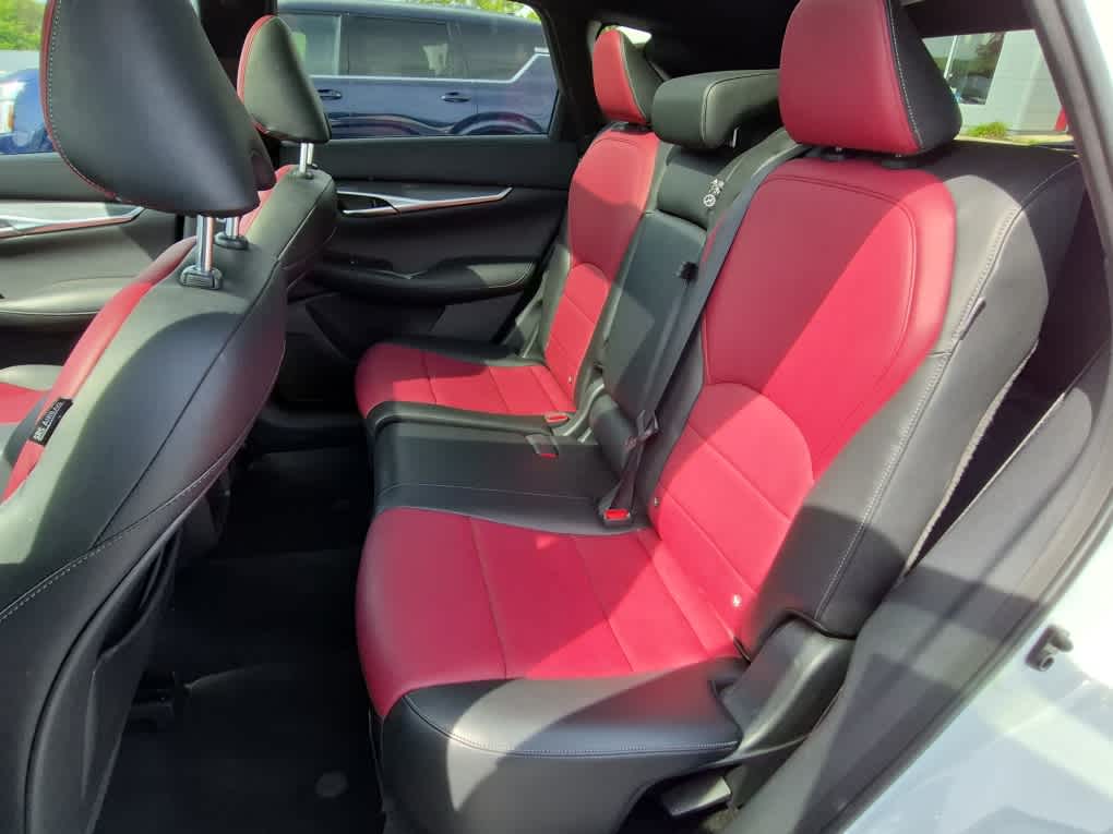 2023 INFINITI QX50 SPORT - Radiant White exterior view 7