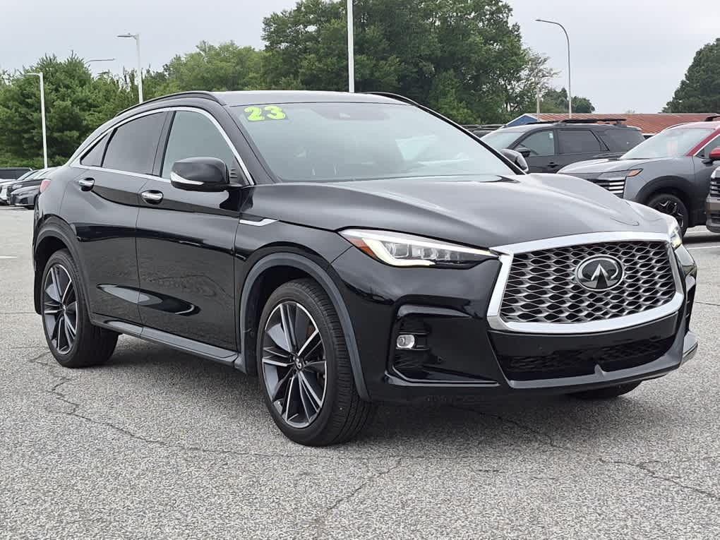 2023 INFINITI QX55 ESSENTIAL - Black Obsidian exterior view 2