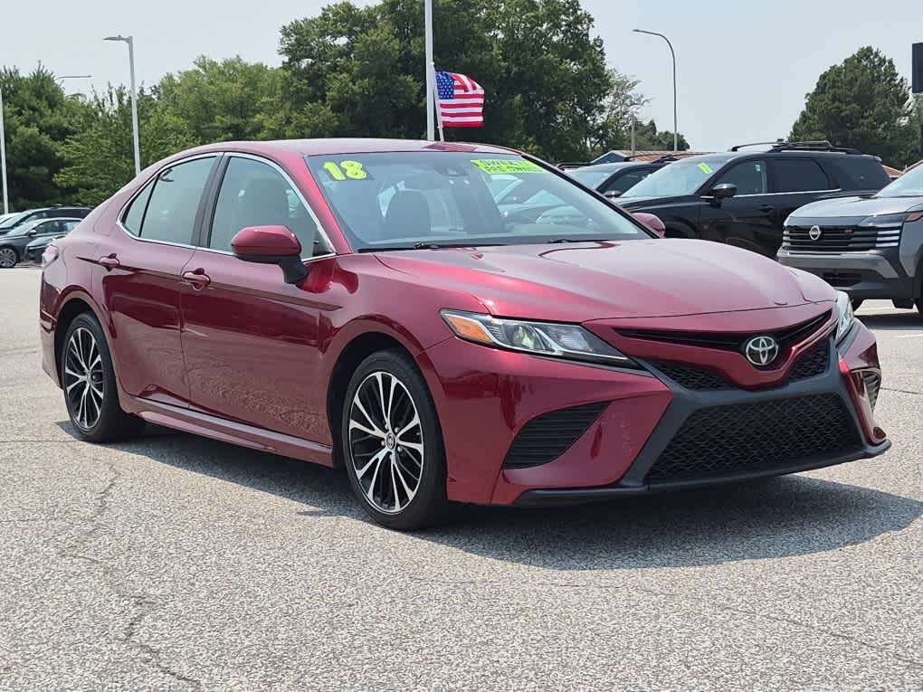 2018 Toyota Camry SE - Ruby Flare Pearl exterior view 2